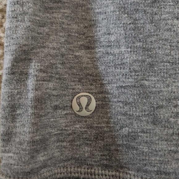 LULULEMON WOMEN'S GRAY/STRIPE REVERSIBLE OPEN YOUR HEART PULLOVER SWEATSHIRT SM - Picture 8 of 9